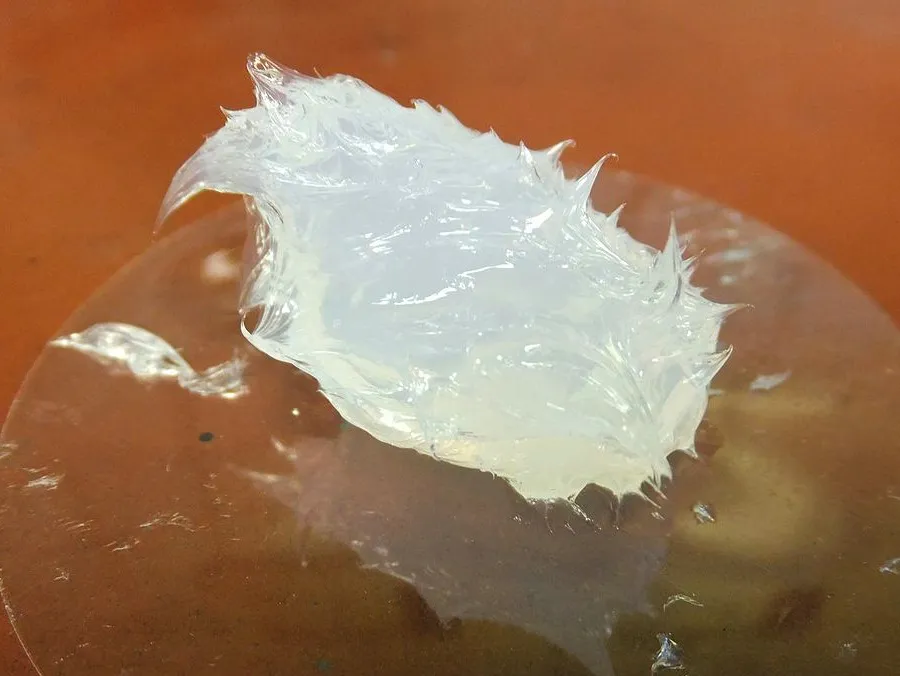 Le caoutchouc silicone s'impose comme un matériau incontournable grâce à sa résistance thermique et chimique