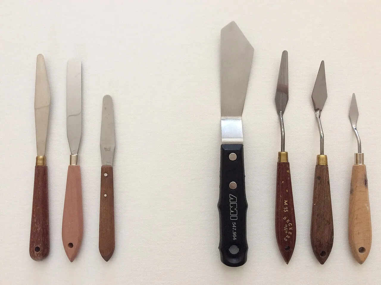 Le couteau à palette indispensable pour créer des textures en peinture et en cuisine