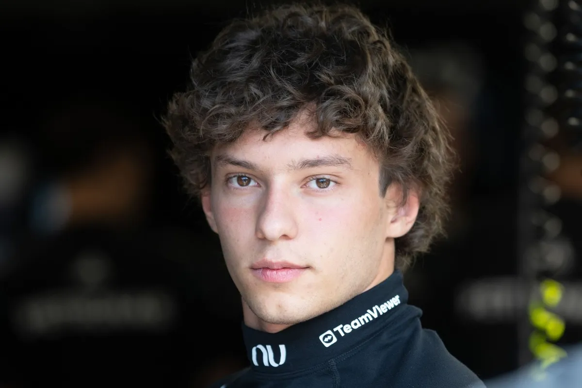 Kimi Antonelli aborde le Grand Prix d'Italie à Monza avec un nouvel état d'esprit et la tête du championnat