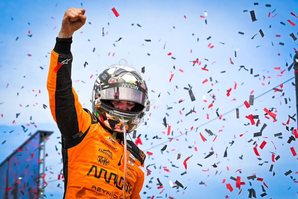 Pato O'Ward triomphe à Milwaukee et signe un doublé historique en IndyCar