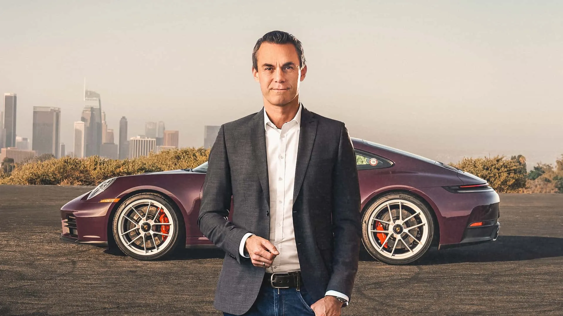 Le PDG de Porsche North America Timo Resch évoque le maintien de la boîte manuelle et l'avenir de la marque