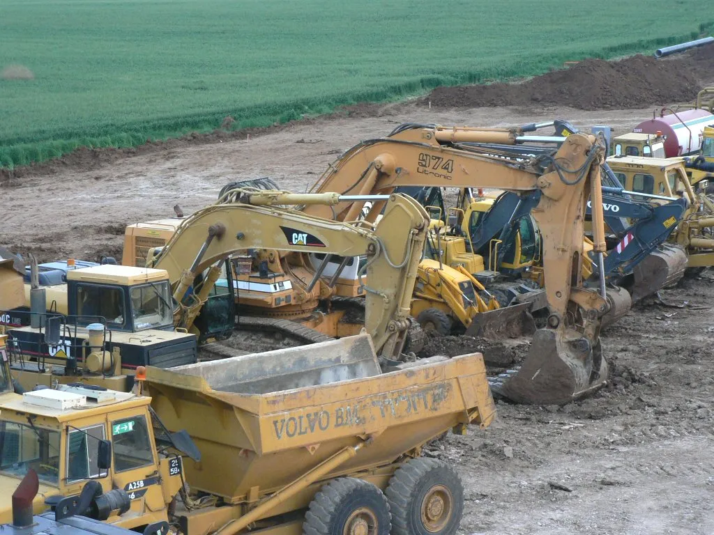 Les innovations technologiques et les principaux fabricants mondiaux du matériel de chantier lourd