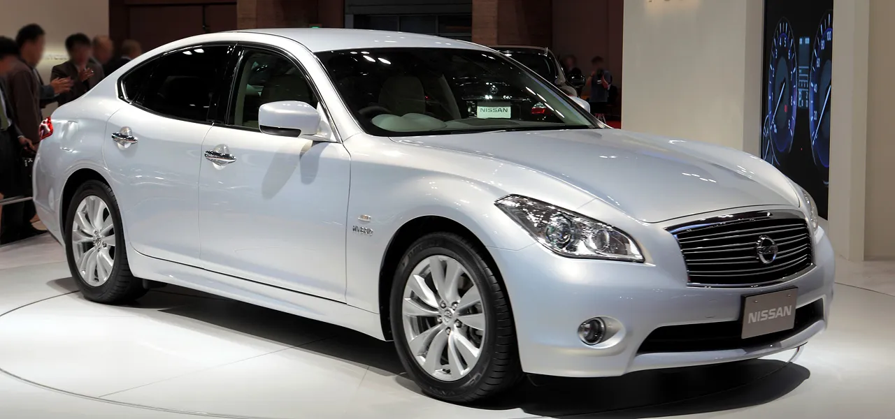 La berline de luxe Nissan Fuga symbolise le sommet du raffinement automobile japonais de 2004 à 2022