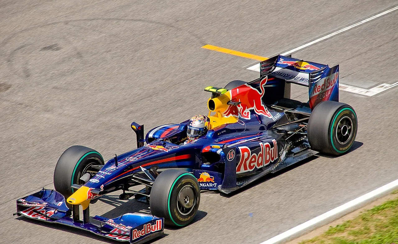 La Red Bull RB5 pilotée par Sebastian Vettel lors de la saison 2009 de Formule 1