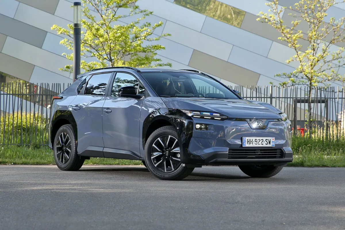 Le nouveau Subaru Solterra démontre ses performances et son efficience lors de notre supertest